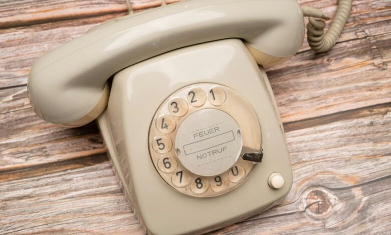 persistent phone number signal